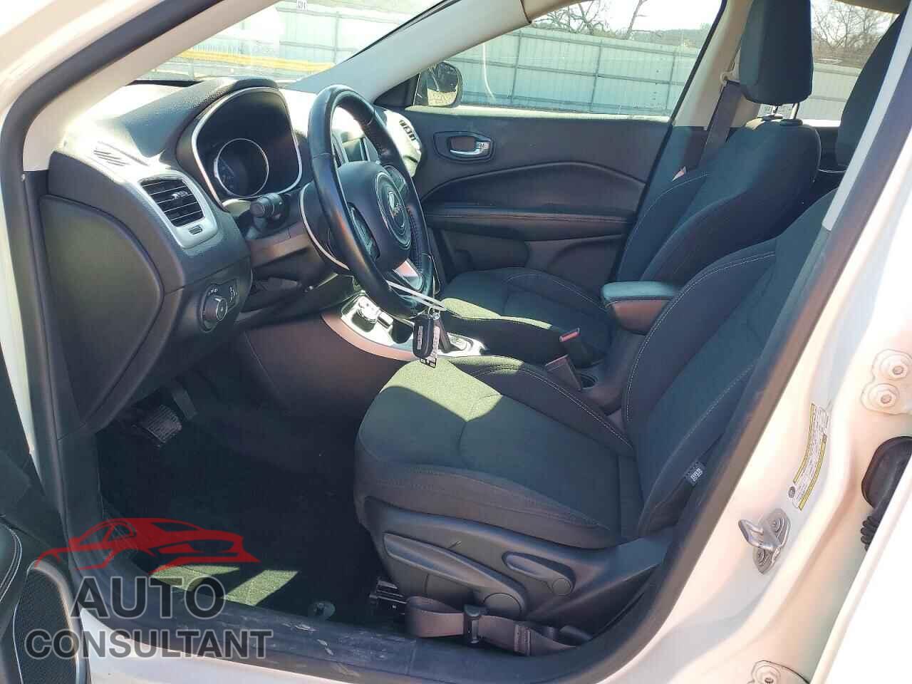JEEP COMPASS 2019 - 3C4NJDAB8KT829091