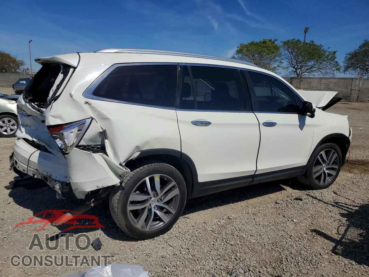 HONDA PILOT 2018 - 5FNYF5H93JB008890