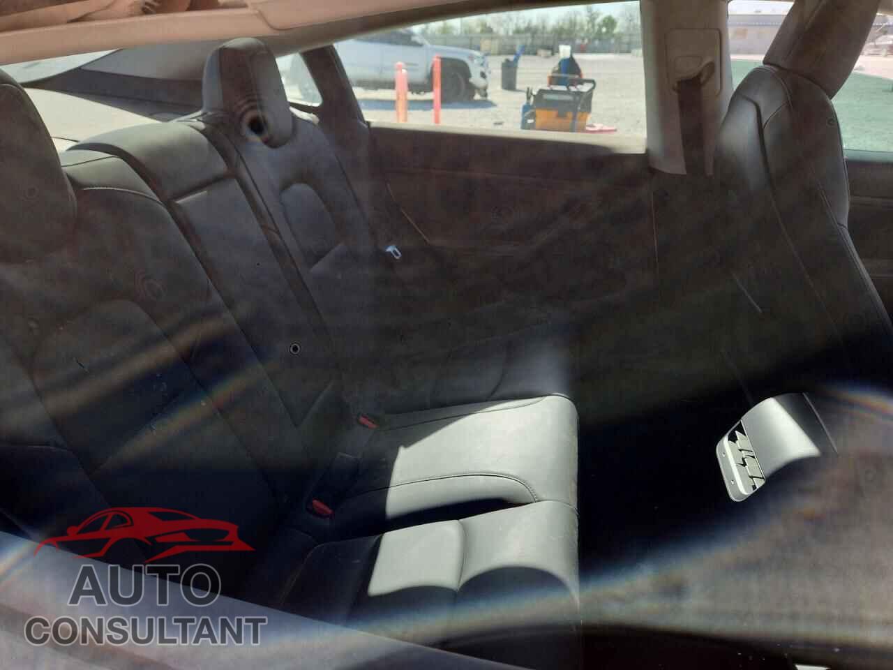 TESLA MODEL 3 2023 - 5YJ3E1EA4PF398699
