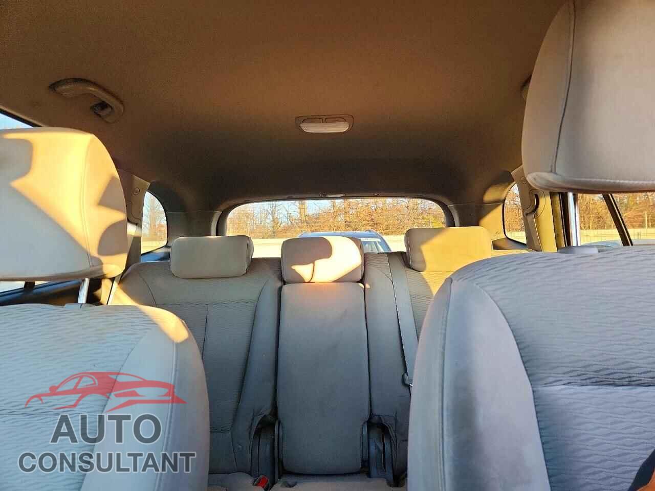 HYUNDAI SANTA FE 2009 - 5NMSG13D39H272855