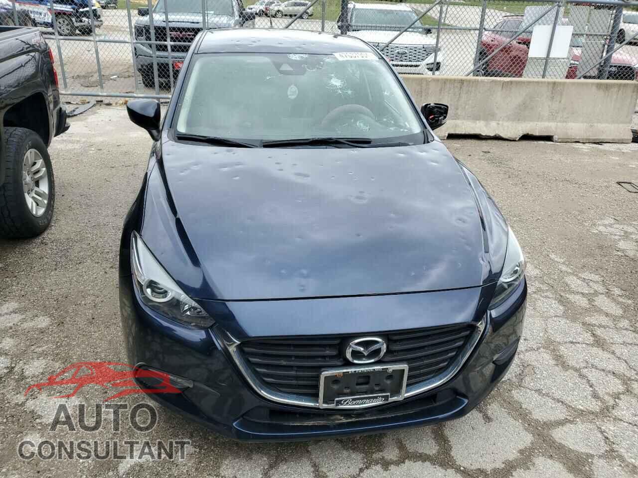 MAZDA 3 2018 - 3MZBN1L33JM272110