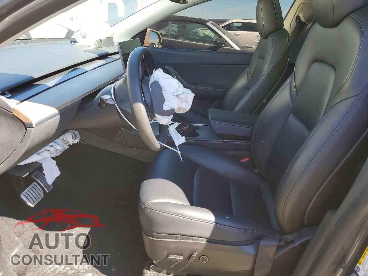 TESLA MODEL Y 2022 - 7SAYGDEF1NF488051