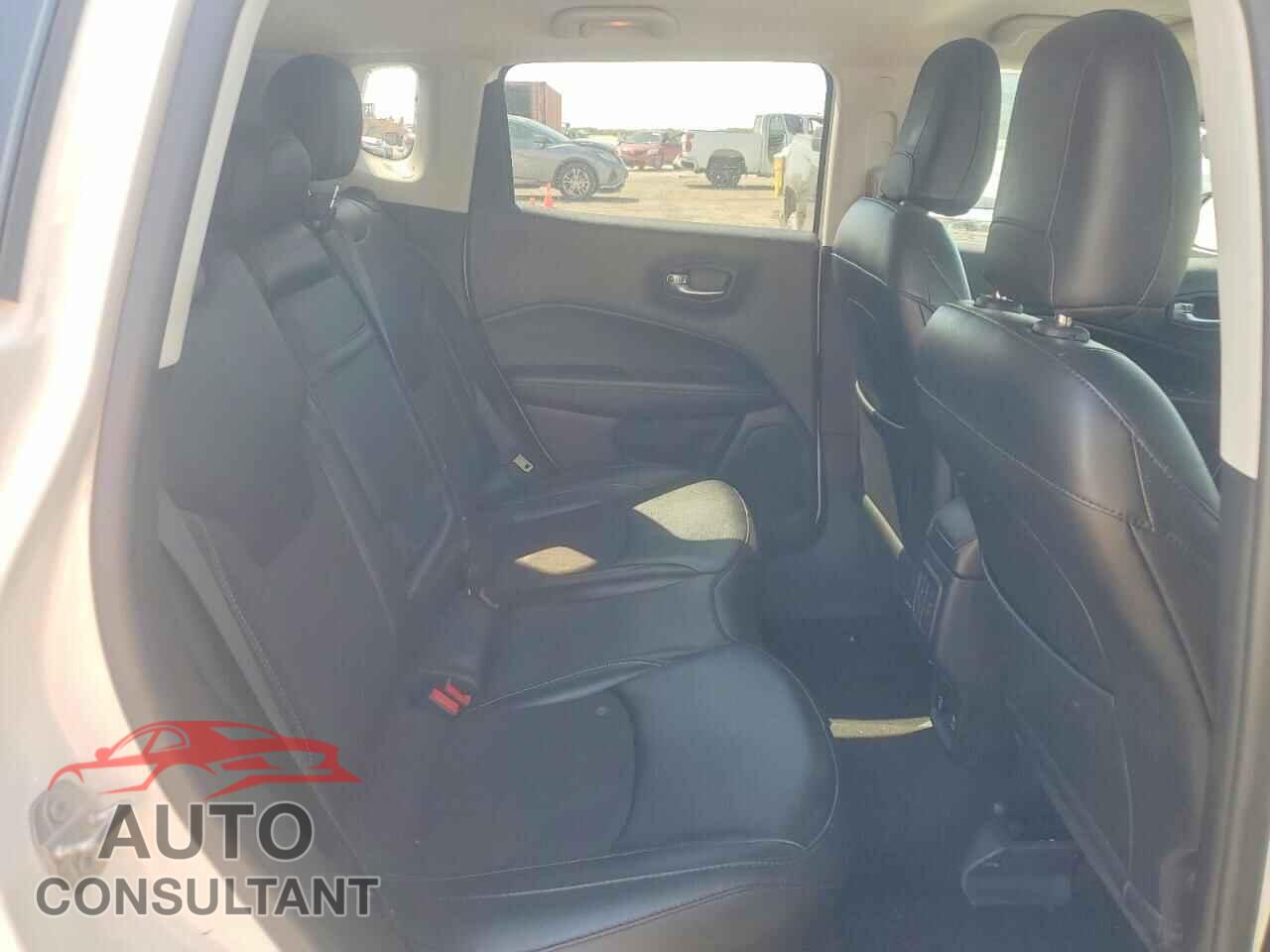 JEEP COMPASS 2019 - 3C4NJDBB2KT812902
