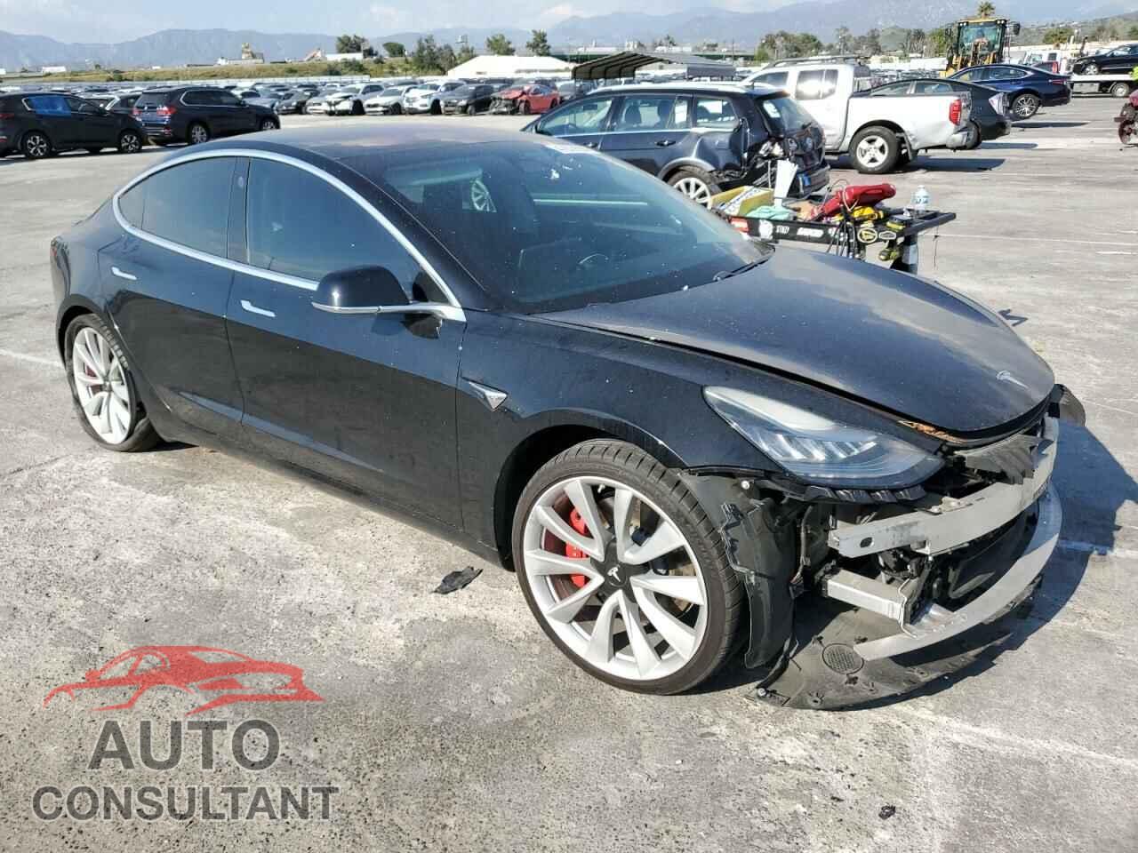 TESLA MODEL 3 2018 - 5YJ3E1EB3JF186053