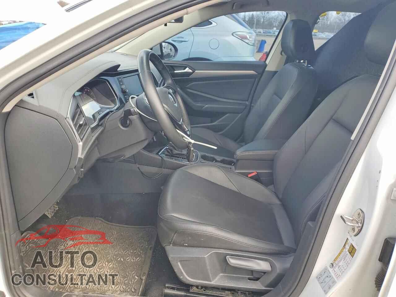 VOLKSWAGEN JETTA 2019 - 3VWC57BU0KM204849