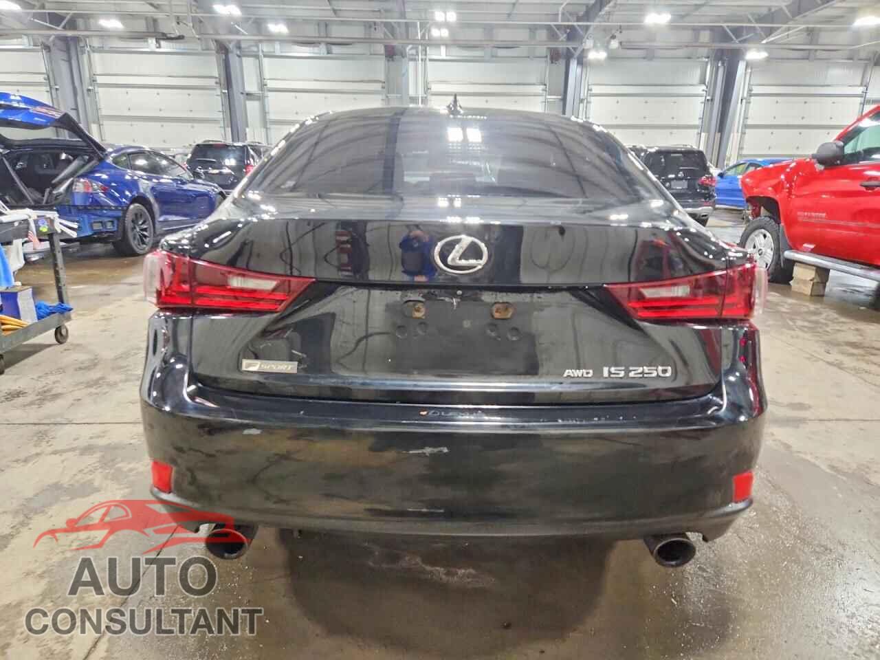 LEXUS IS 2015 - JTHCF1D25F5020459