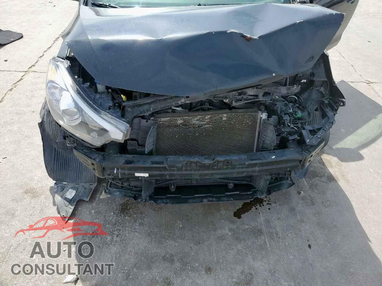 KIA FORTE 2016 - KNAFK4A69G5606499