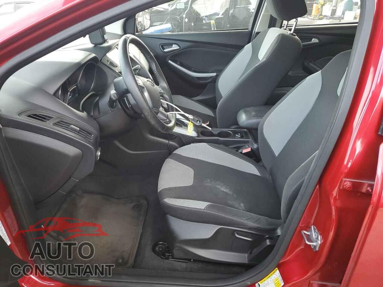 FORD FOCUS 2012 - 1FAHP3F24CL472638