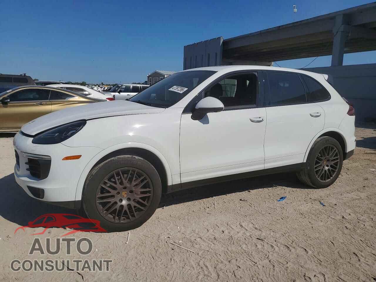 PORSCHE CAYENNE 2017 - WP1AA2A22HKA84866