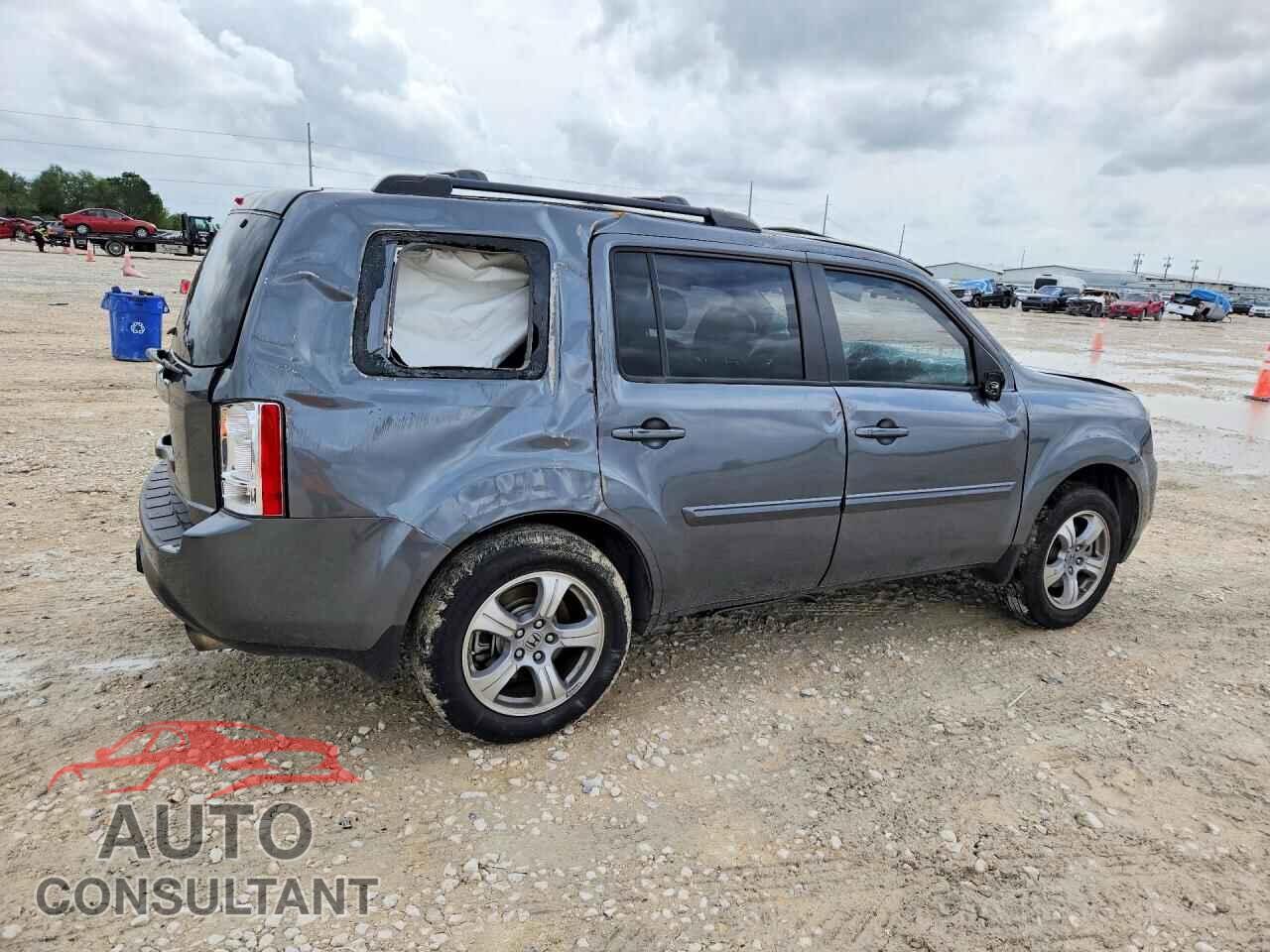 HONDA PILOT 2013 - 5FNYF3H54DB028166