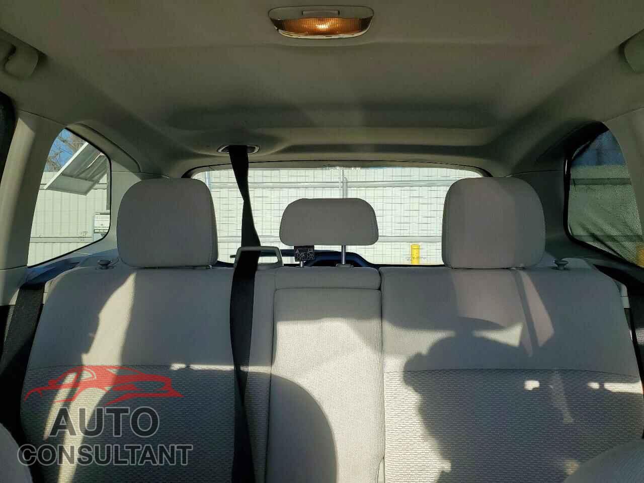 SUBARU FORESTER 2018 - JF2SJAEC4JH577651