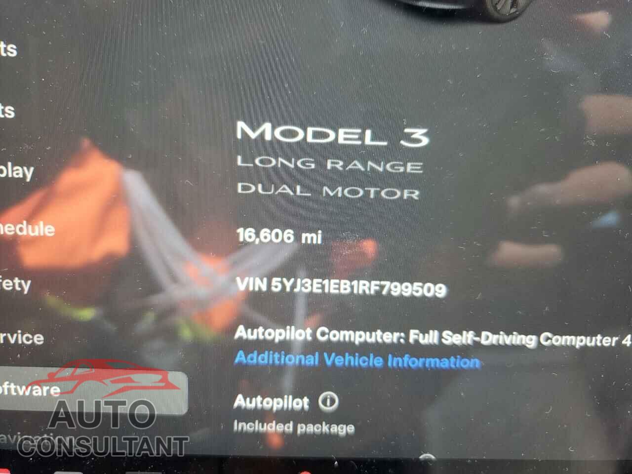 TESLA MODEL 3 2024 - 5YJ3E1EB1RF799509