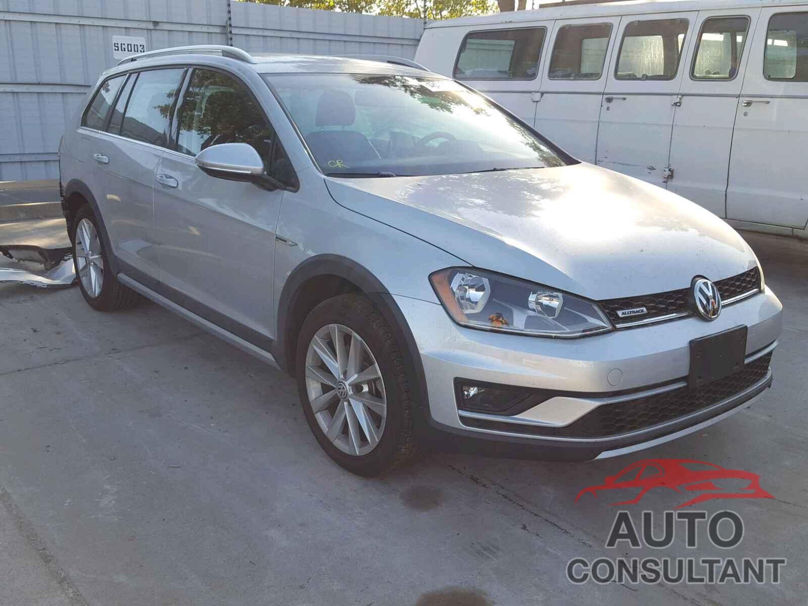 VOLKSWAGEN GOLF 2017 - 3VWH17AU8HM508569