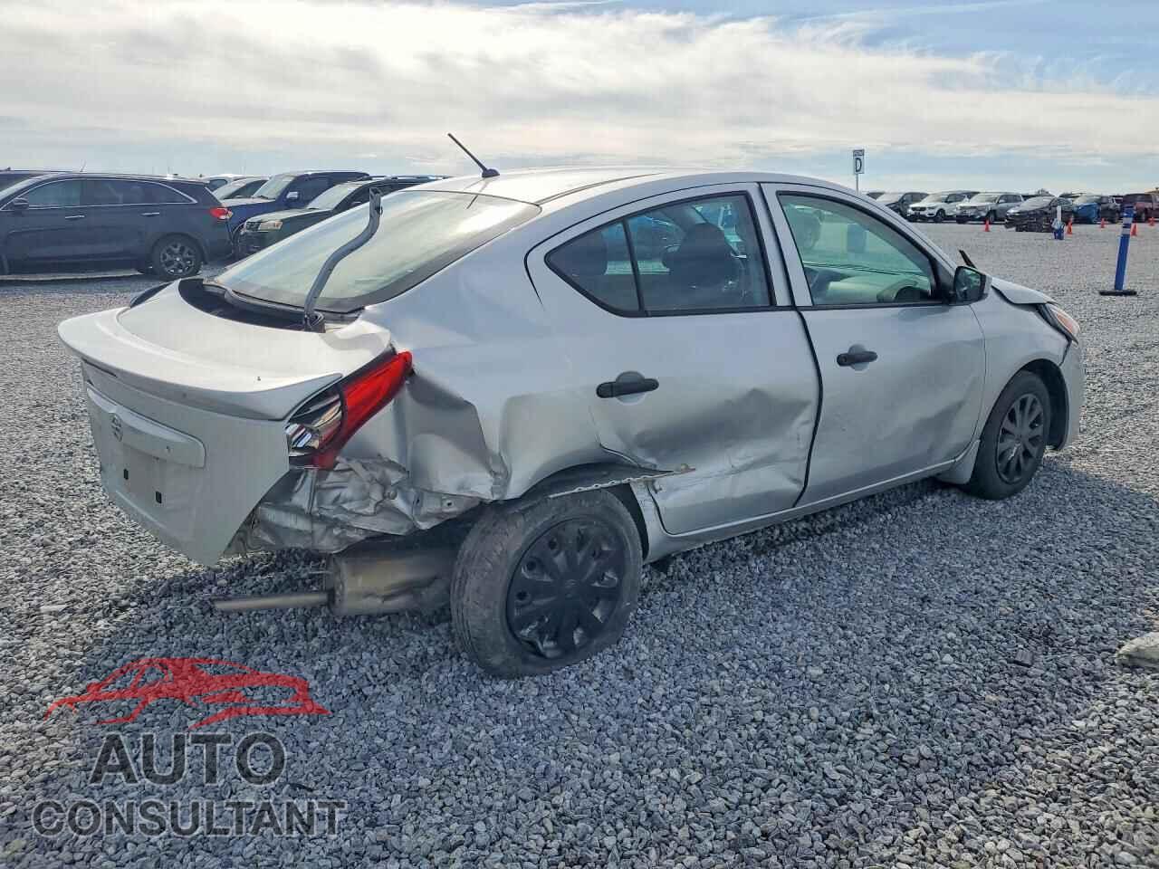 NISSAN VERSA 2019 - 3N1CN7AP3KL839507