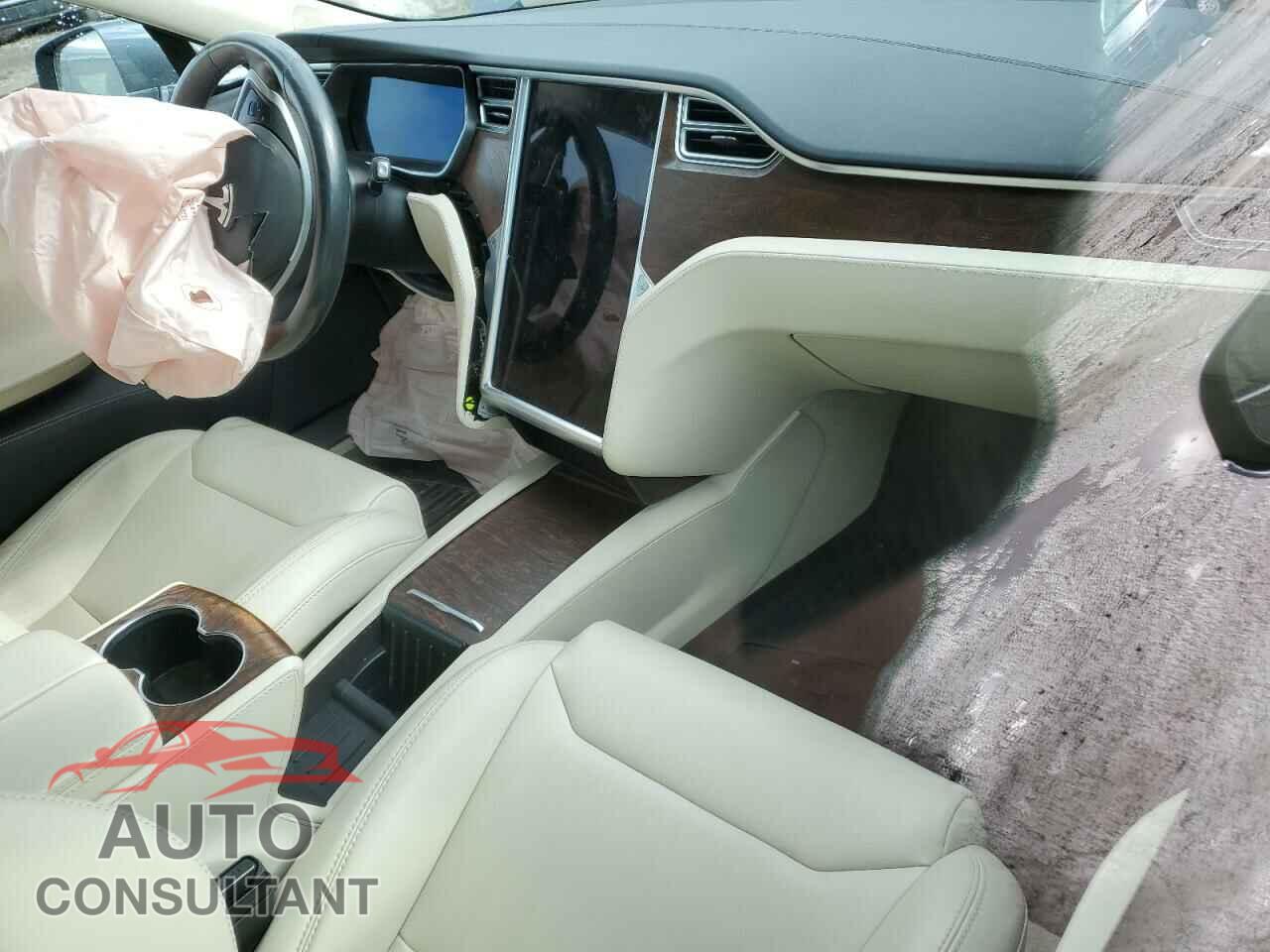 TESLA MODEL S 2017 - 5YJSA1E22HF231002