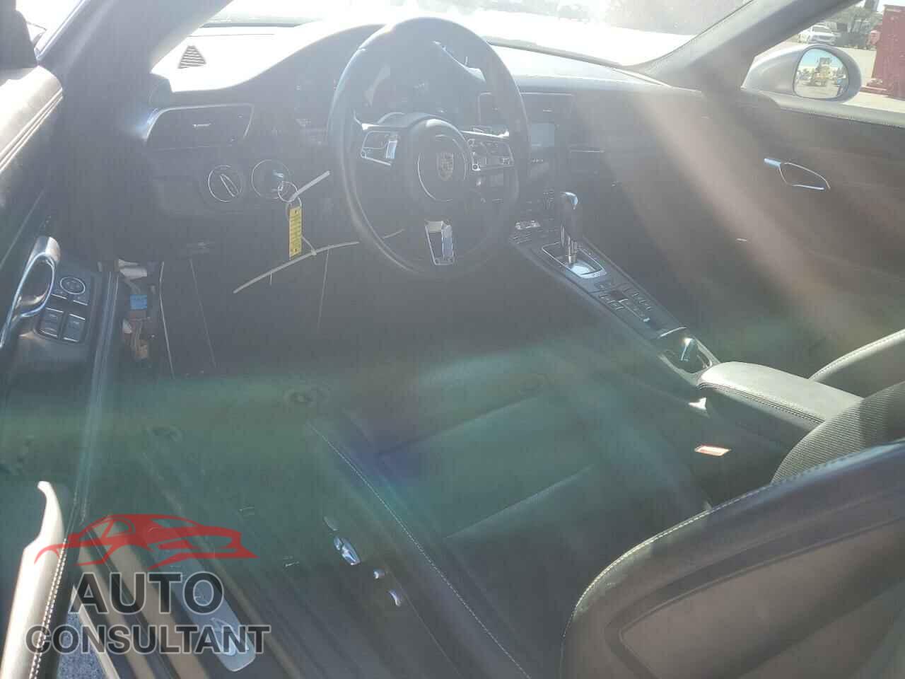 PORSCHE 911 2018 - WP0CB2A99JS147553