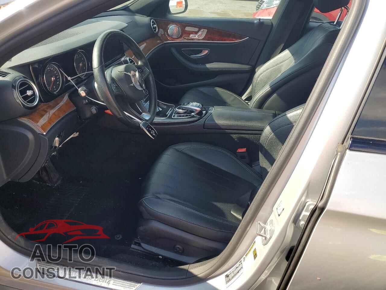 MERCEDES-BENZ E-CLASS 2018 - WDDZF4KB7JA360542