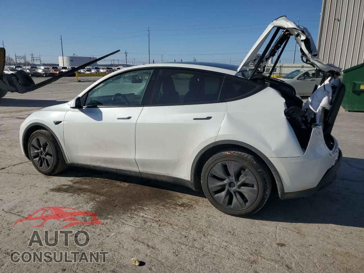 TESLA MODEL Y 2024 - 7SAYGDEE1RF212496