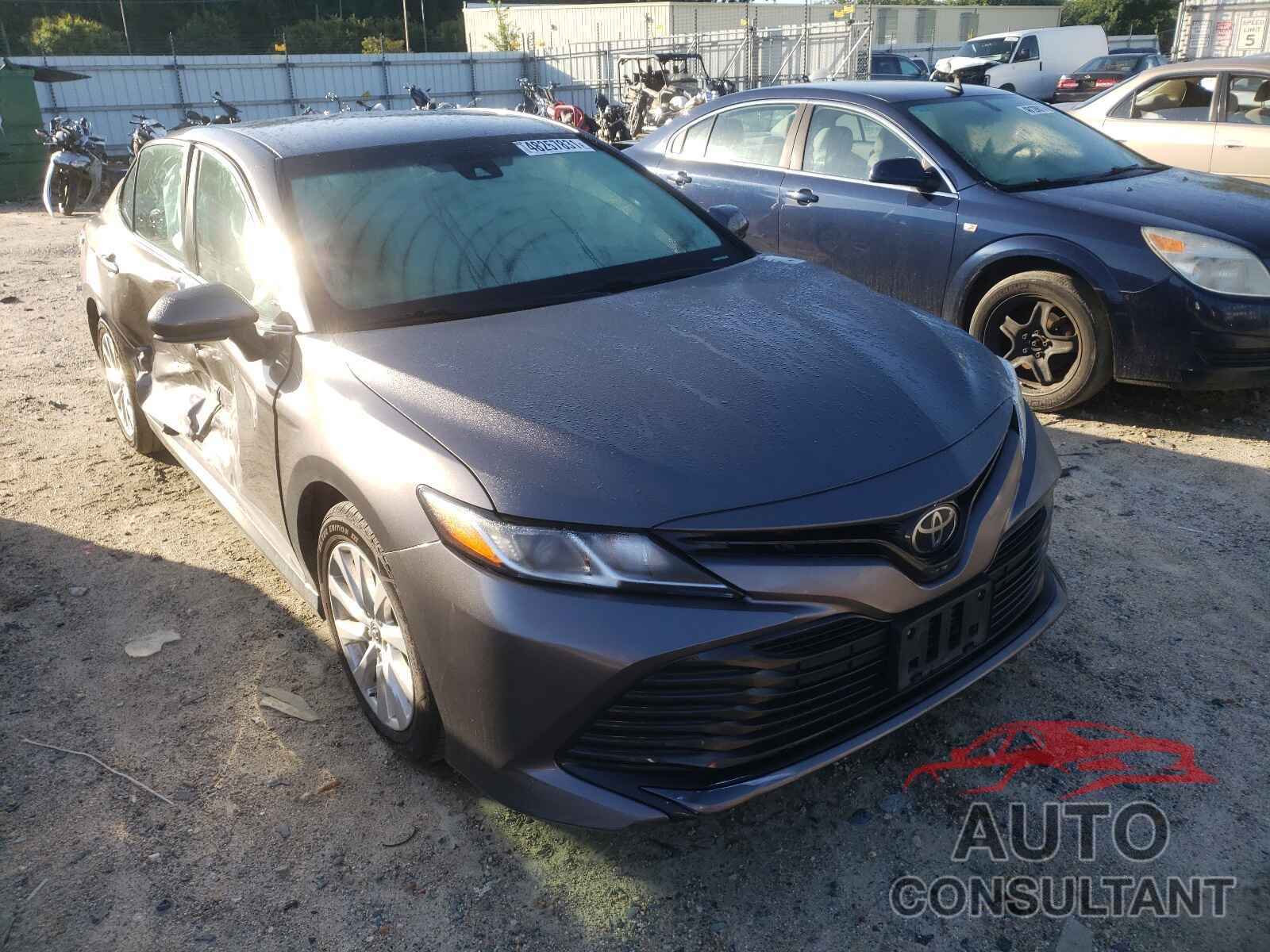 TOYOTA CAMRY 2018 - 4T1B11HK9JU002983