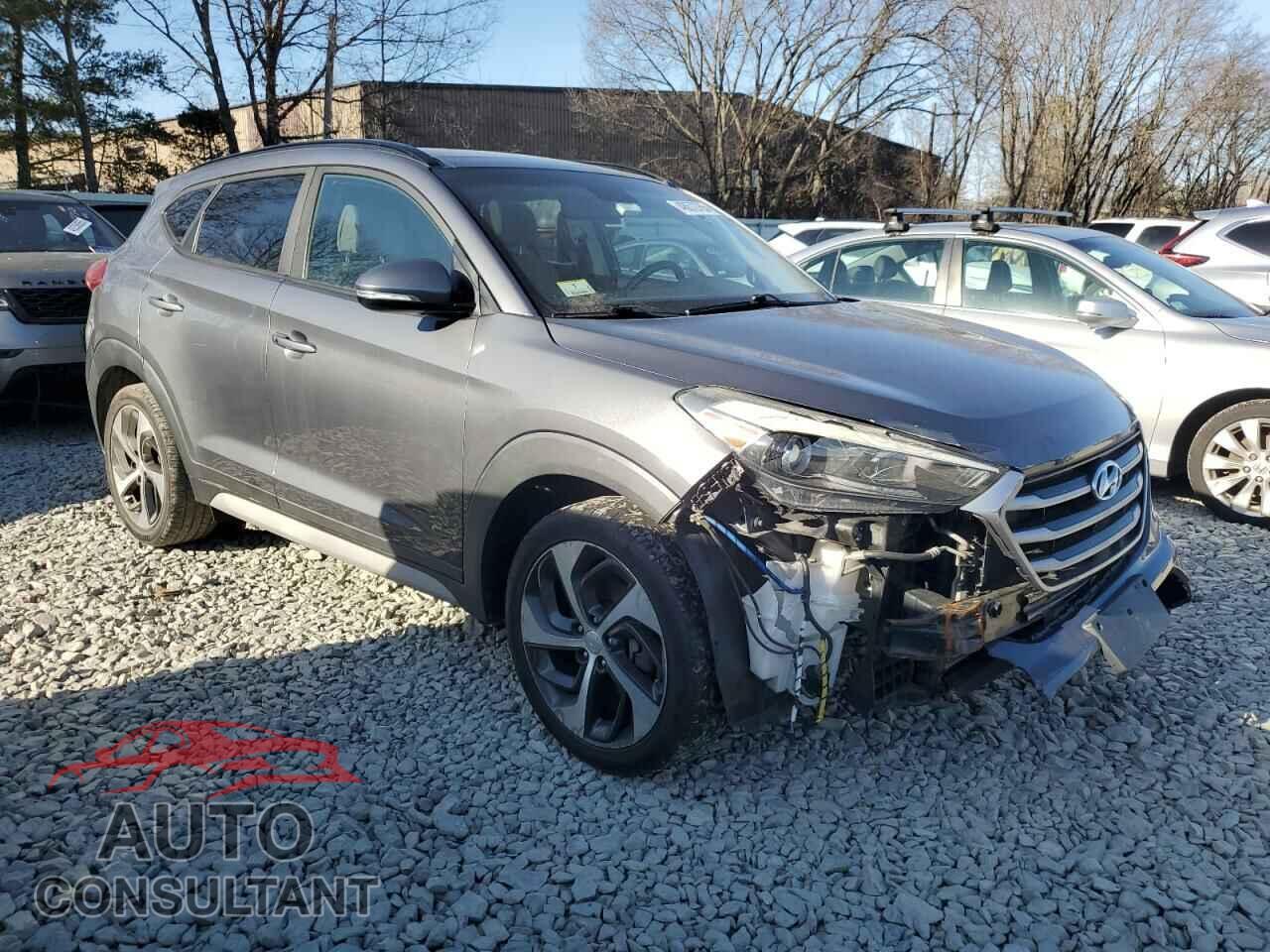 HYUNDAI TUCSON 2018 - KM8J3CA22JU683077