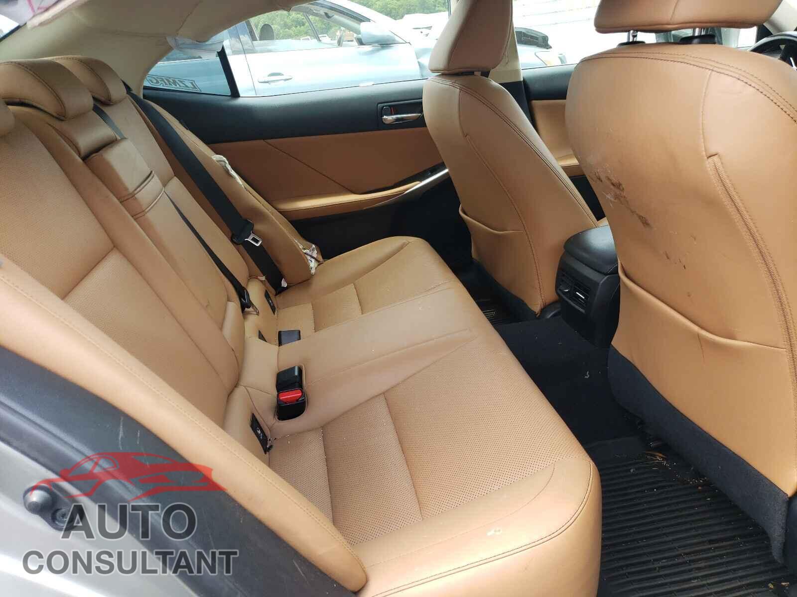 LEXUS IS 2016 - JTHBA1D21G5033737