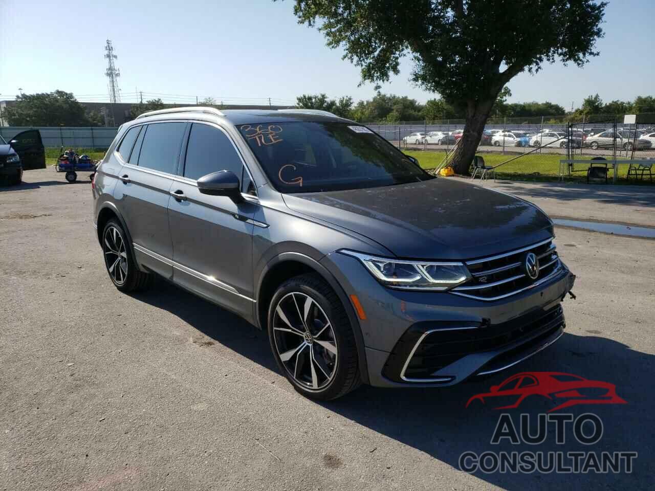 VOLKSWAGEN TIGUAN 2022 - 3VV4B7AX0NM018519