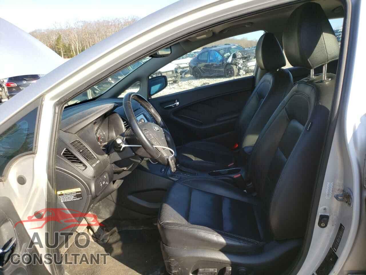 KIA FORTE 2015 - KNAFX5A80F5388766