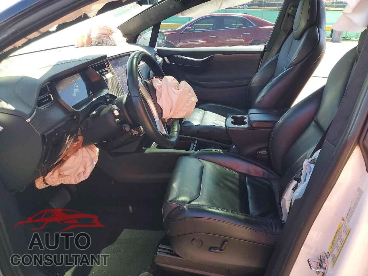 TESLA MODEL X 2017 - 5YJXCBE20HF060739