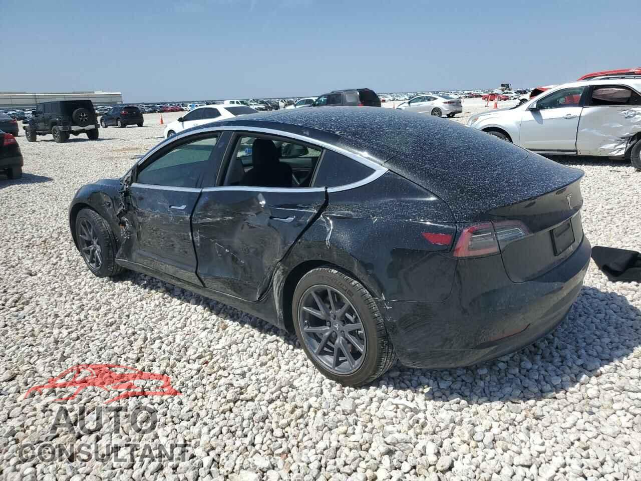 TESLA MODEL 3 2019 - 5YJ3E1EA2KF399116