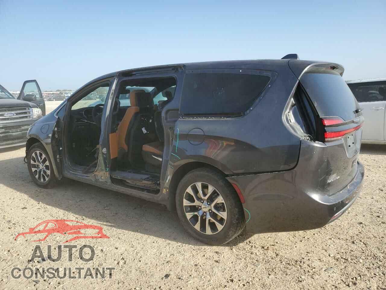 CHRYSLER PACIFICA 2022 - 2C4RC1N76NR205510