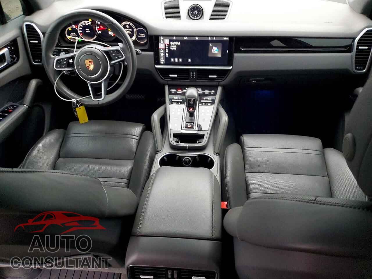 PORSCHE CAYENNE 2019 - WP1AA2AY3KDA05916