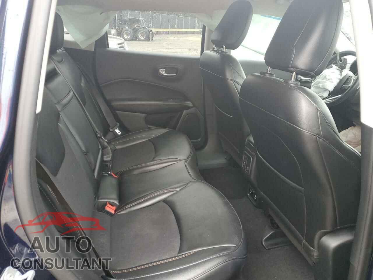 JEEP COMPASS 2019 - 3C4NJDBB9KT768543
