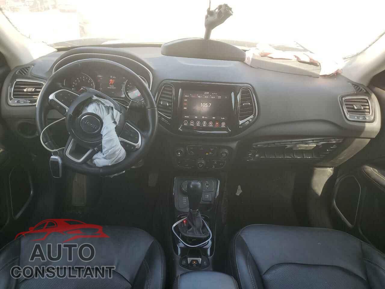 JEEP COMPASS 2021 - 3C4NJDCB6MT604376