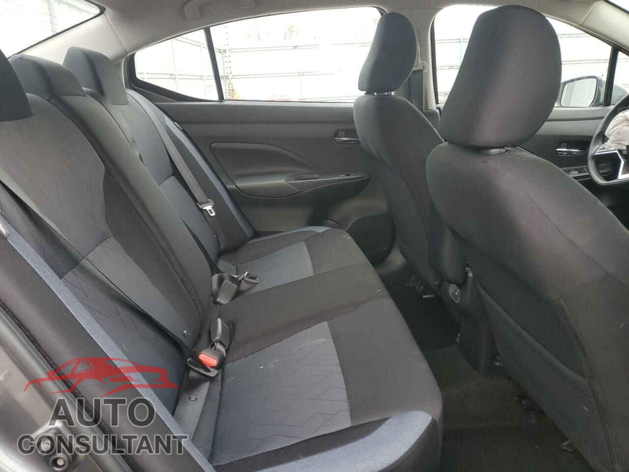 NISSAN VERSA 2023 - 3N1CN8EV4PL856337