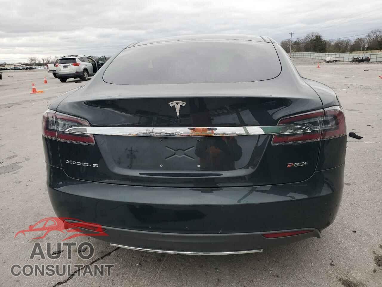 TESLA MODEL S 2013 - 5YJSA1DP5DFP24180