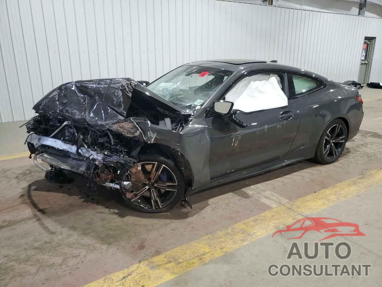 BMW M4 2022 - WBA13AR08NCJ41843