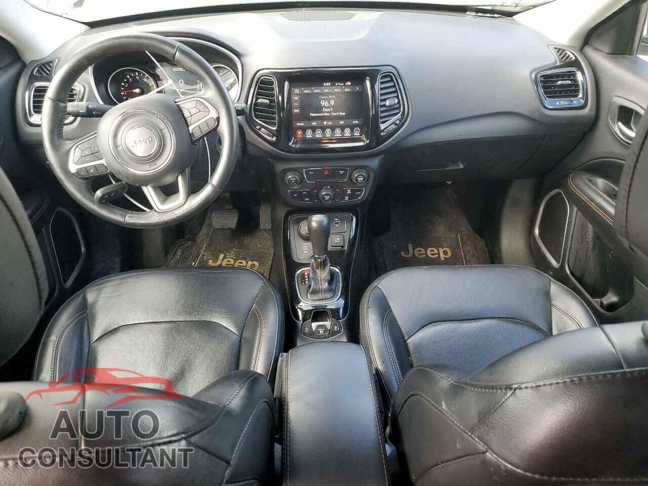 JEEP COMPASS 2019 - 3C4NJDCB7KT742344