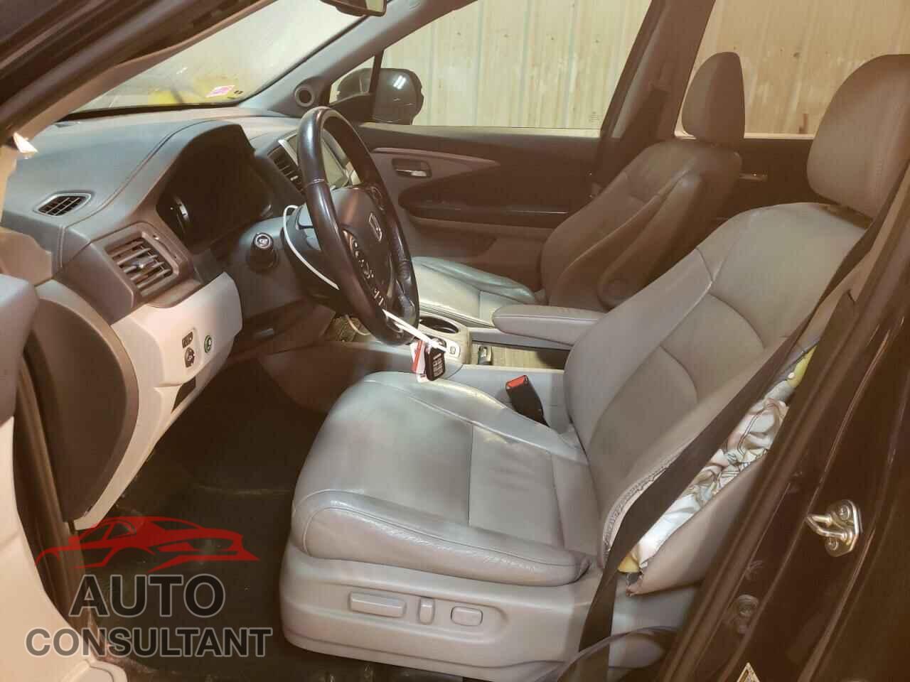HONDA PILOT 2016 - 5FNYF6H54GB045121