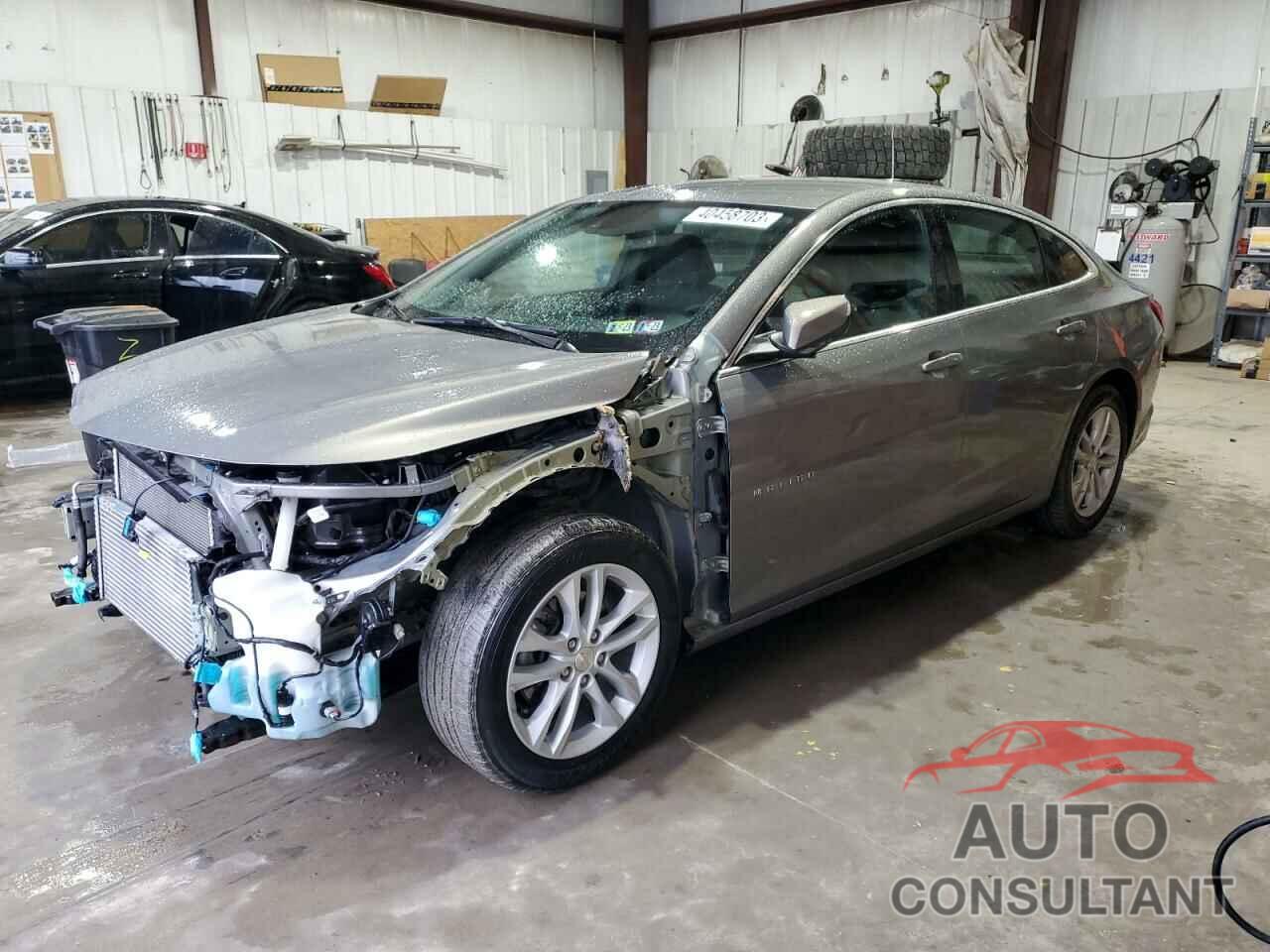 CHEVROLET MALIBU 2018 - 1G1ZD5ST5JF135353
