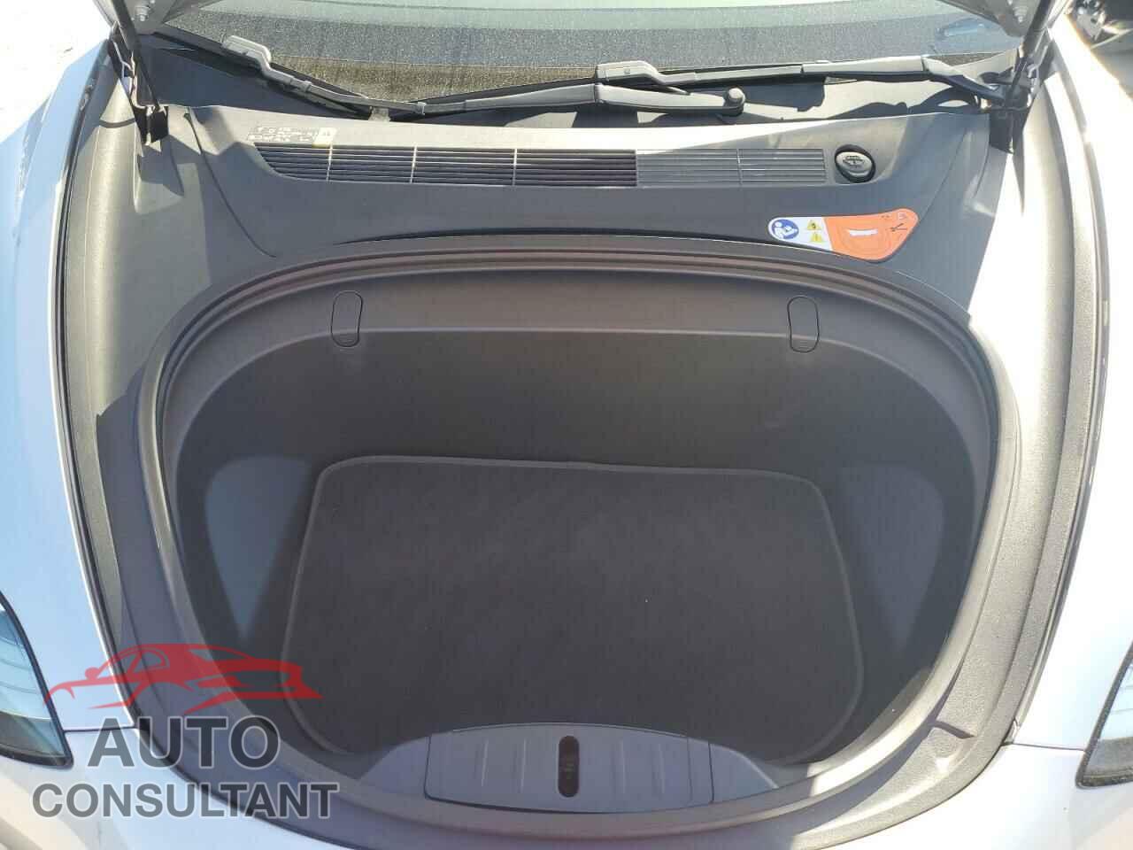 TESLA MODEL 3 2018 - 5YJ3E1EA3JF014239