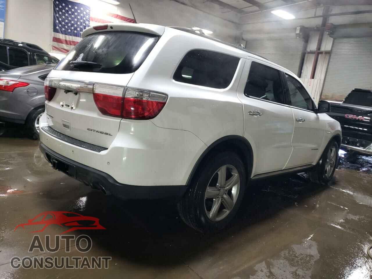 DODGE DURANGO 2013 - 1C4SDJET4DC686876