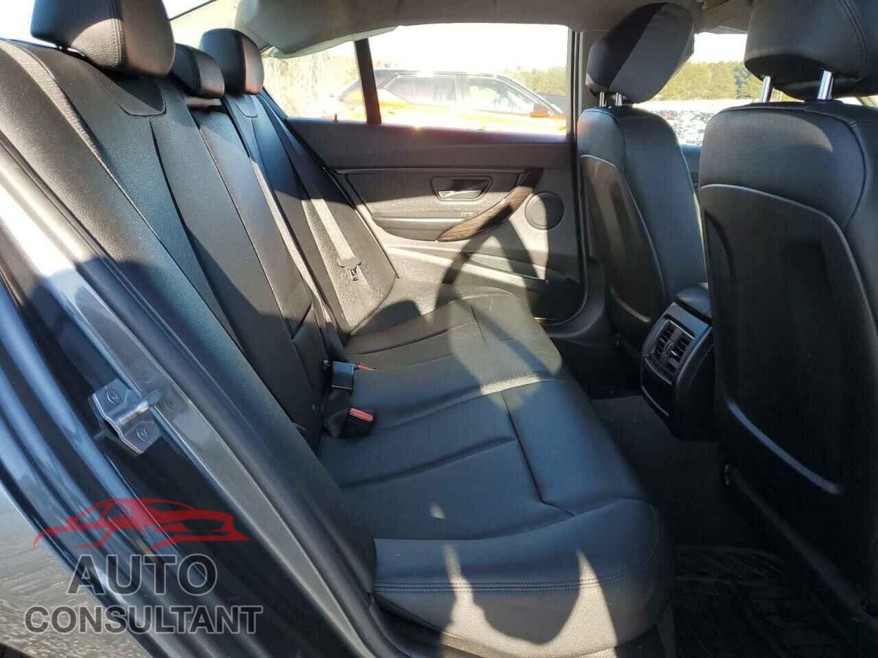 BMW 3 SERIES 2016 - WBA8E5G53GNU19702