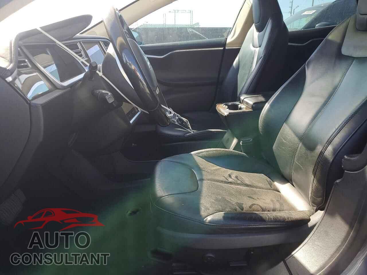 TESLA MODEL S 2013 - 5YJSA1CN9DFP15689