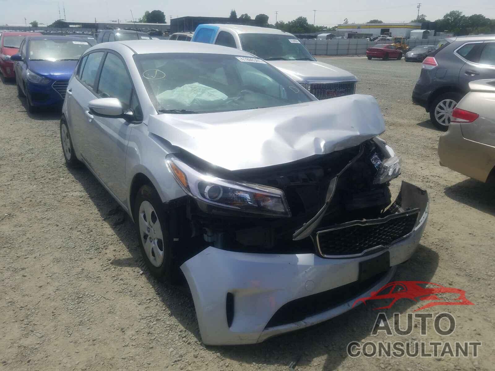 KIA FORTE 2017 - KNAFK5A86H5705841