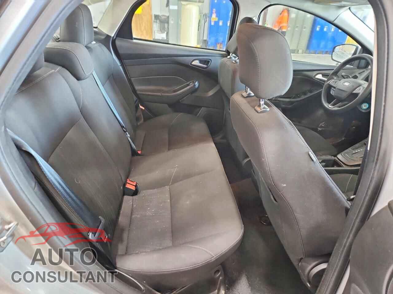 FORD FOCUS 2016 - 1FADP3F29GL373818