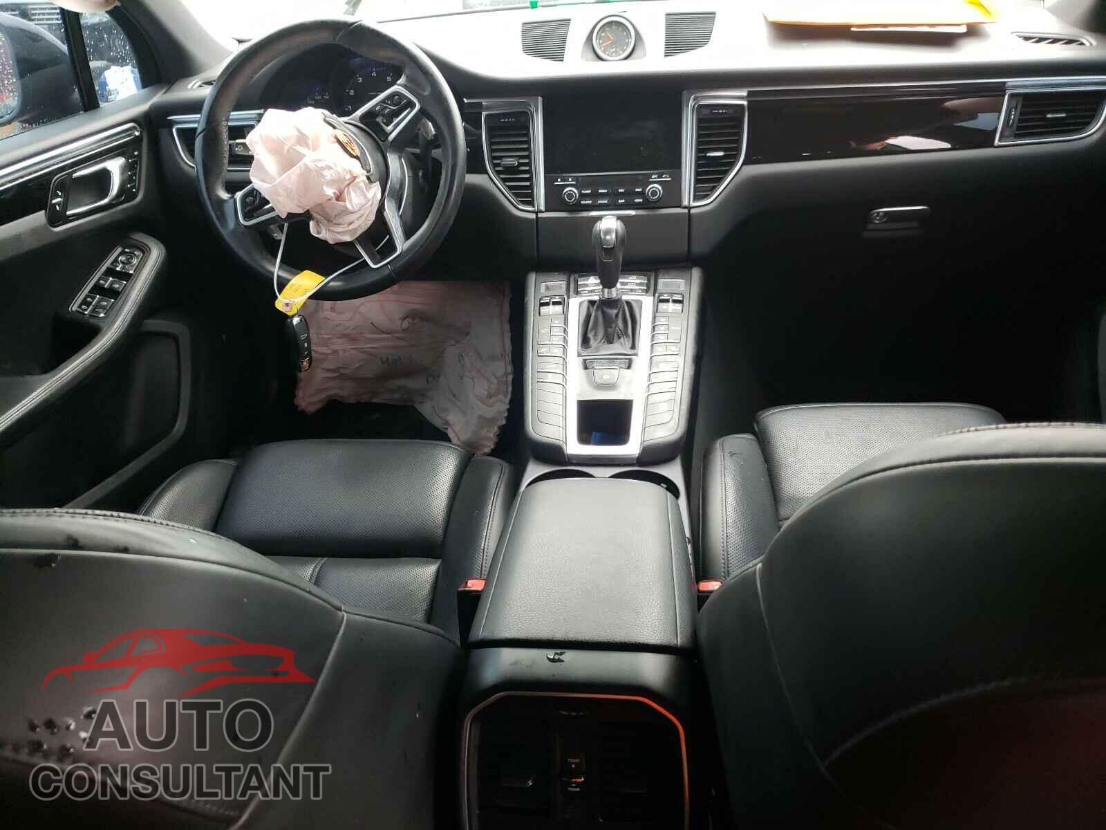 PORSCHE MACAN 2017 - WP1AA2A54HLB02093
