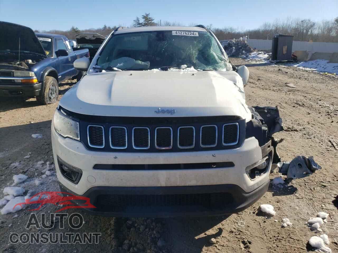 JEEP COMPASS 2018 - 3C4NJCBBXJT461018