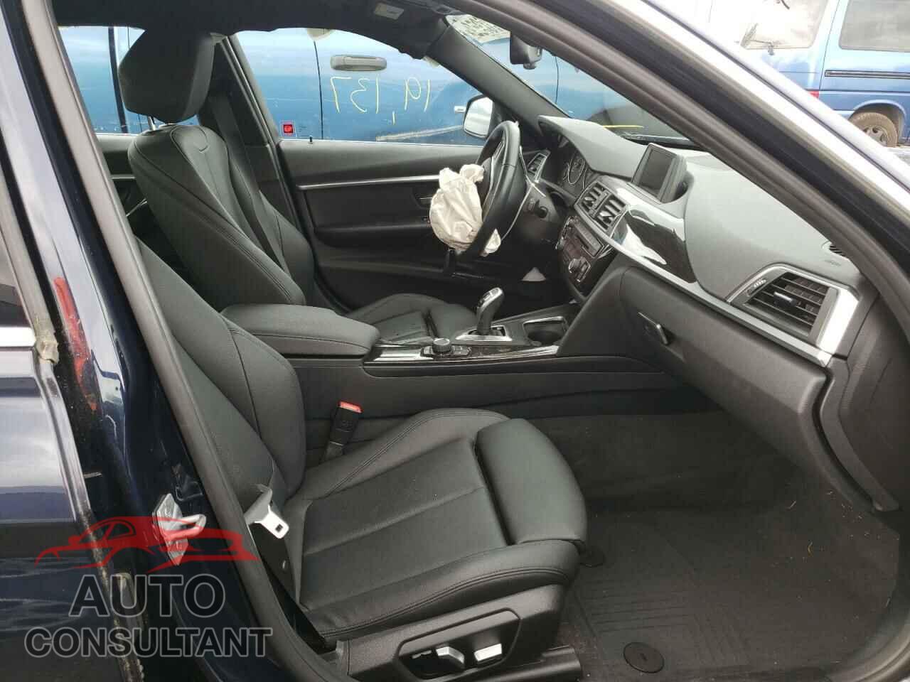 BMW 3 SERIES 2017 - WBA8D9C50HK894128