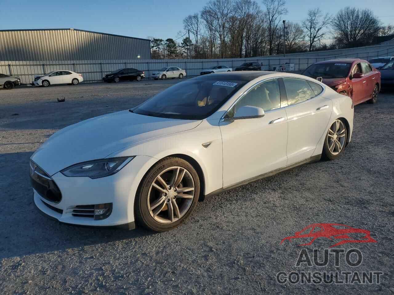 TESLA MODEL S 2013 - 5YJSA1CN5DFP04320