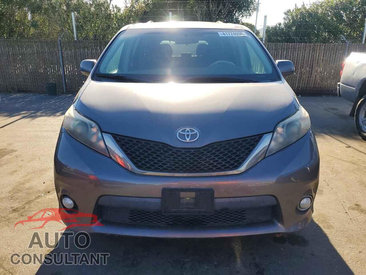 TOYOTA SIENNA 2011 - 5TDXK3DC1BS170978